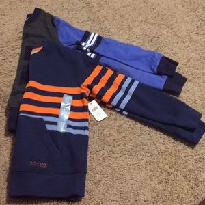 Sean John and gap sweaters!!